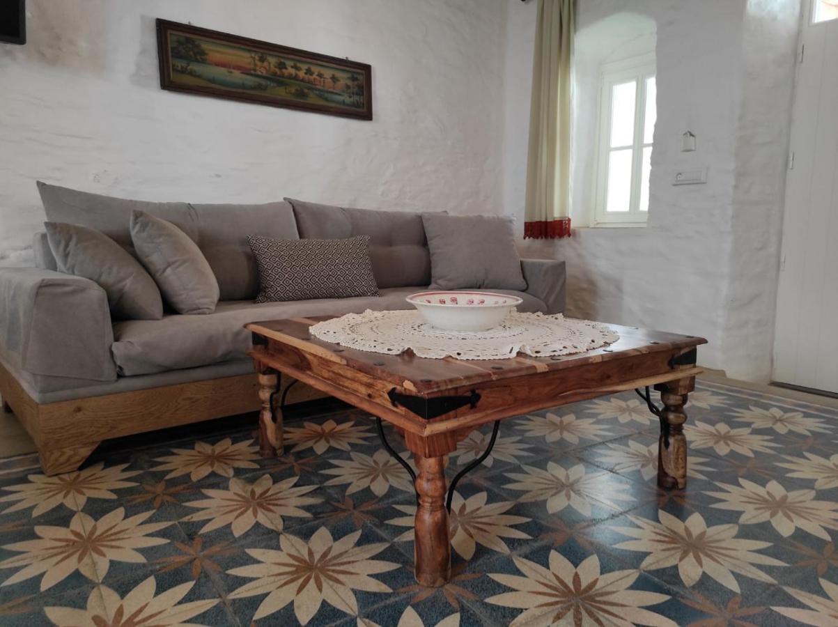 Traditional Suites In Chora Kythnos #1 المظهر الخارجي الصورة