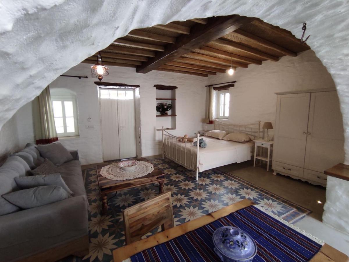 Traditional Suites In Chora Kythnos #1 المظهر الخارجي الصورة